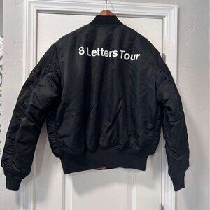 New “8 Letters Tour” Alpha Industries MA-1 Bomber Flight Jacket mens size XL